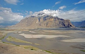 Indus_near_Skardu Indus_near_Skardu